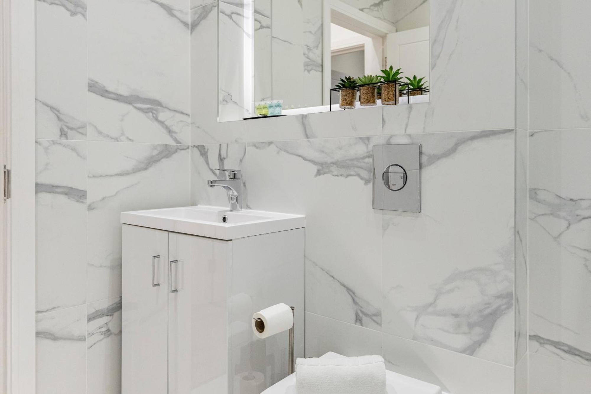 Welcoming And Spacious Apartment- Excellent Location Londres Exterior foto